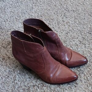 Frye Chestnut Leather Ankle Booties Size 9